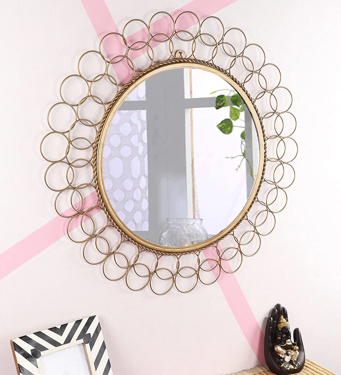 Decorative Interlocking Circular Ring Metal Mirror - Elegant Gold Wire Frame Wall Mirror for Vanity